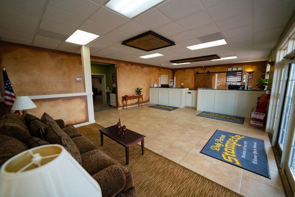 Angel Inn Near Imax, A Travelodge By Wyndham Branson Extérieur photo