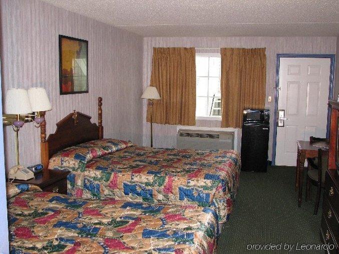 Angel Inn Near Imax, A Travelodge By Wyndham Branson Chambre photo