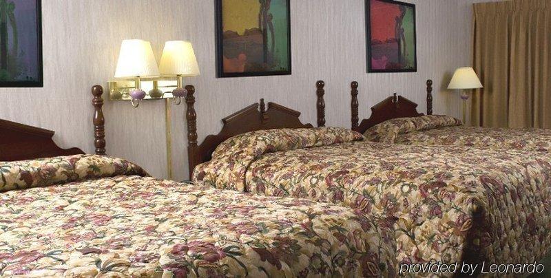 Angel Inn Near Imax, A Travelodge By Wyndham Branson Chambre photo